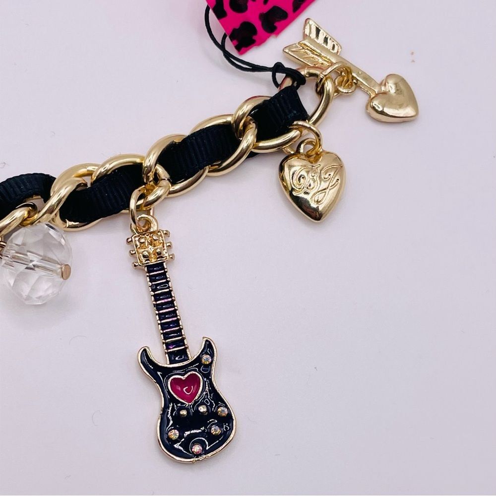 NWT Betsey Johnson Guitar Treble Clef Music Note Heart Arrow Charm Bracelet - Picture 6 of 9